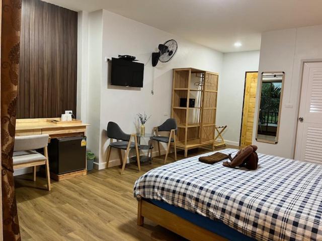 קאו לק Thai Life Guesthouse Khaolak מראה חיצוני תמונה