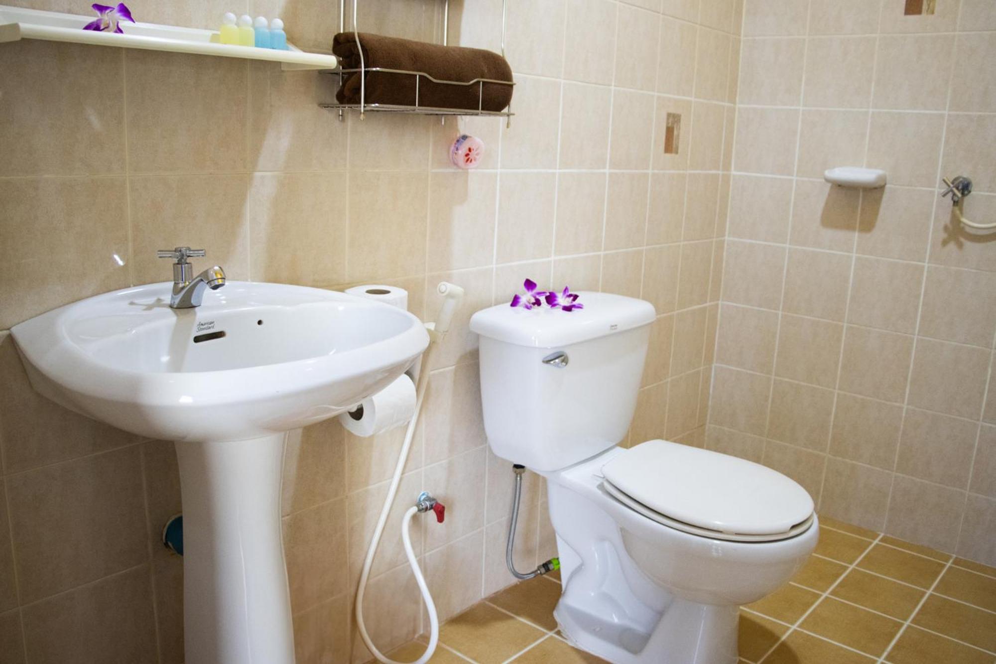 קאו לק Thai Life Guesthouse Khaolak מראה חיצוני תמונה